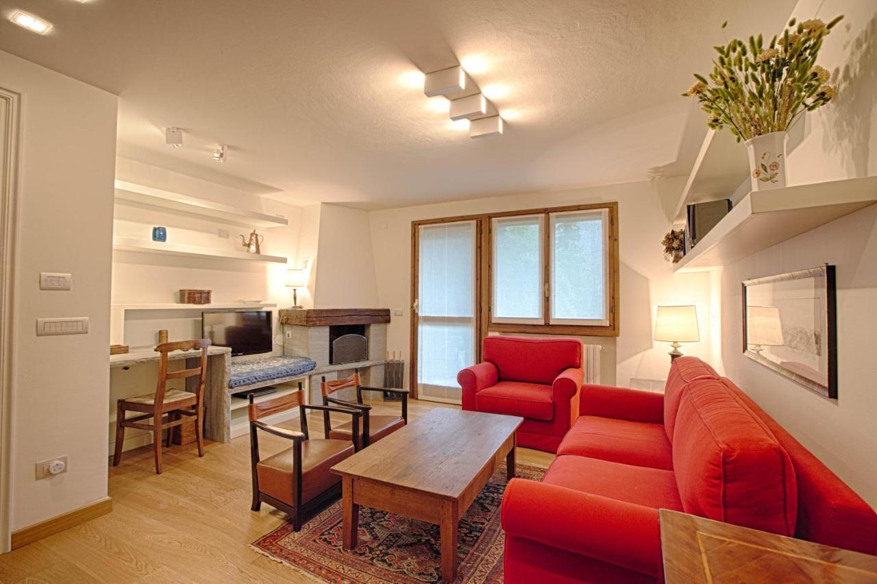 Joivy Superb Apartments For 6 With Mountain View And Garden In קורמאיור מראה חיצוני תמונה