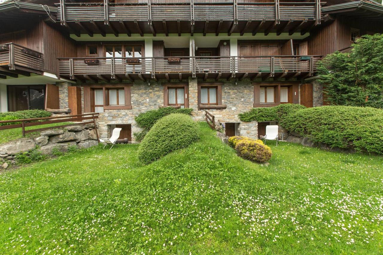 Joivy Superb Apartments For 6 With Mountain View And Garden In קורמאיור מראה חיצוני תמונה